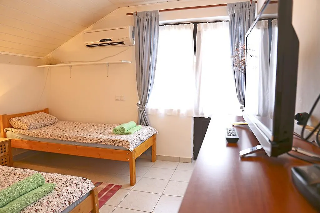 Apartments Mira Gornji Karin
